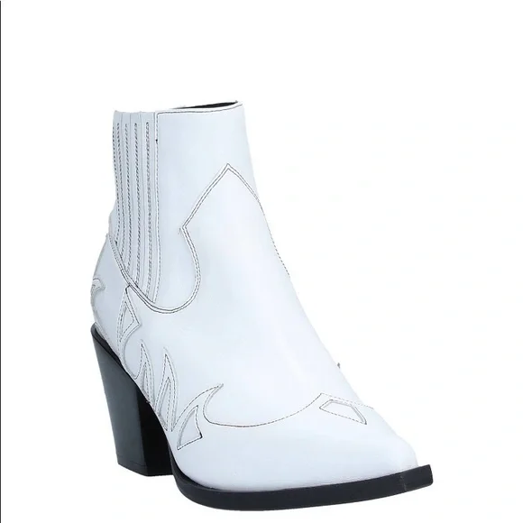 MYACLARA Italian western ankle boots leather NIB size 7 EU 38 - Picture 3 of 11